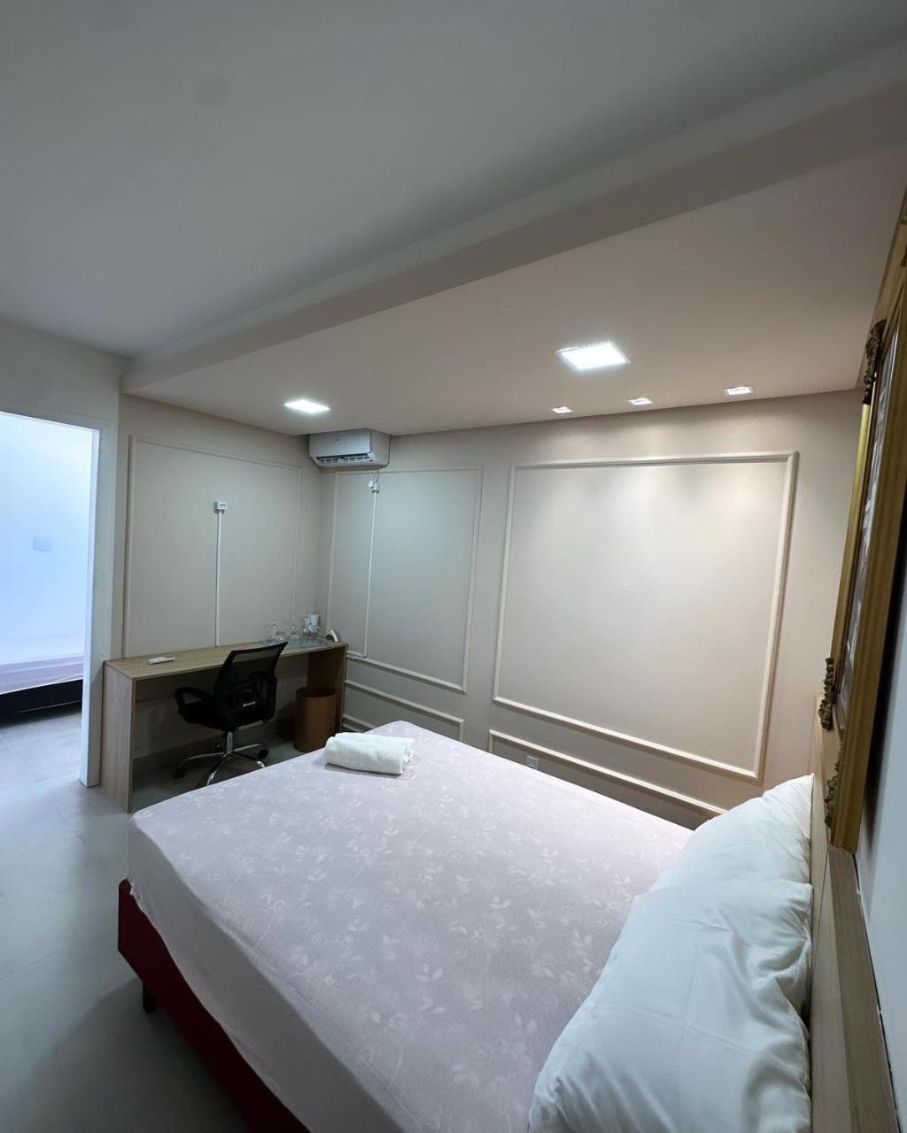Casa / Pousada Penelope Bed & Breakfast Balneario Camboriu Luaran gambar